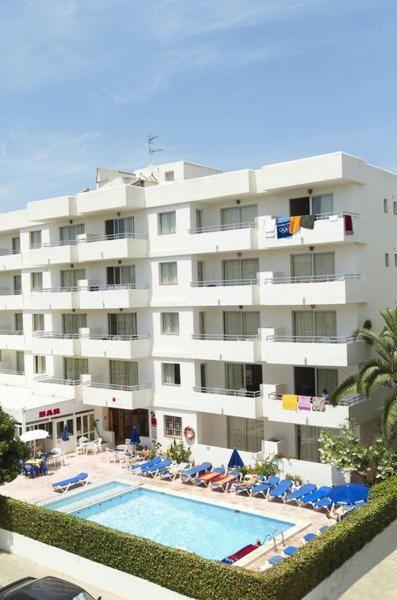 Apartamentos Bon Sol - Los Rosales - Ab Group Playa d'en Bossa Oda fotoğraf